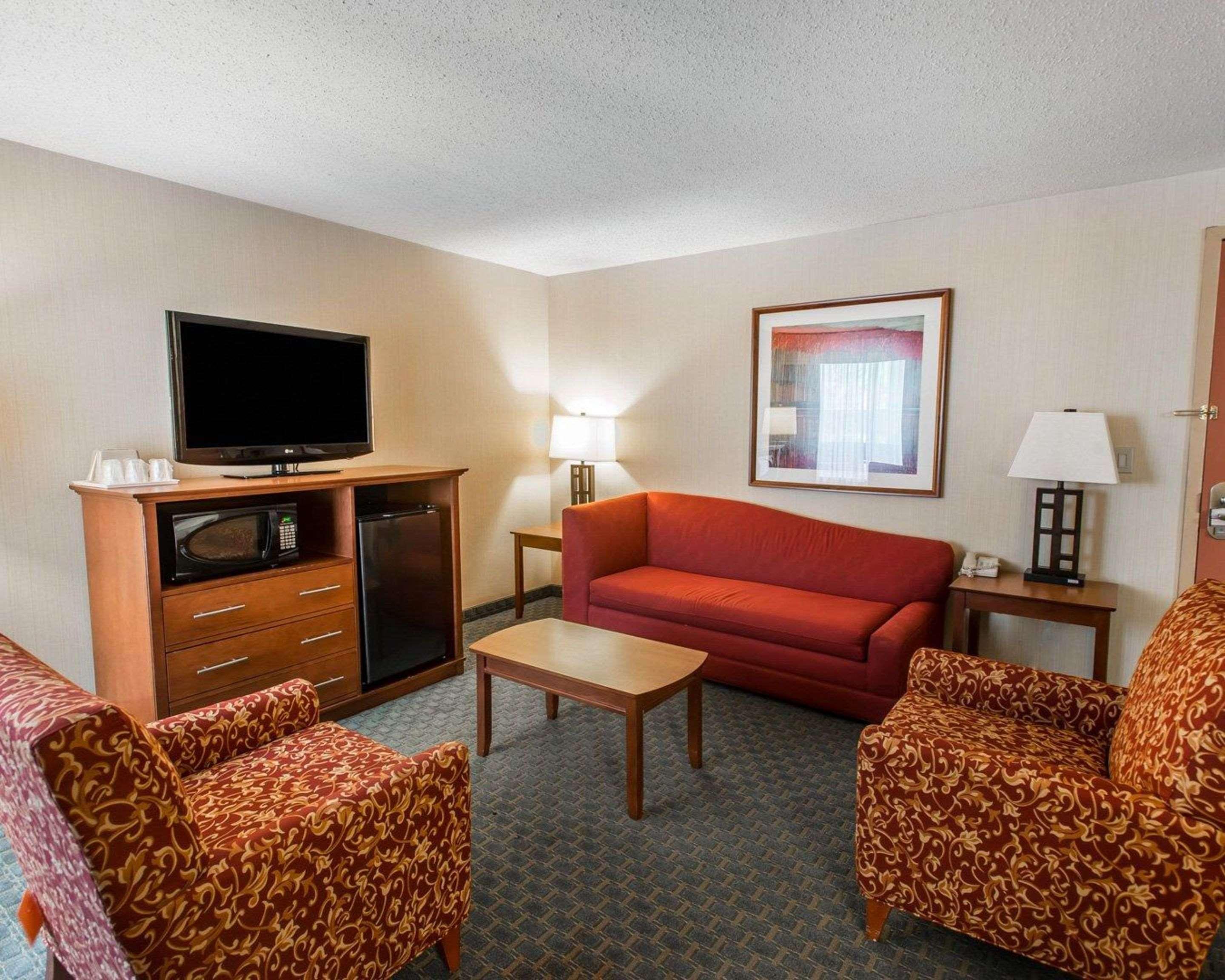 Quality Inn And Conference Center Greeley Downtown Exterior foto