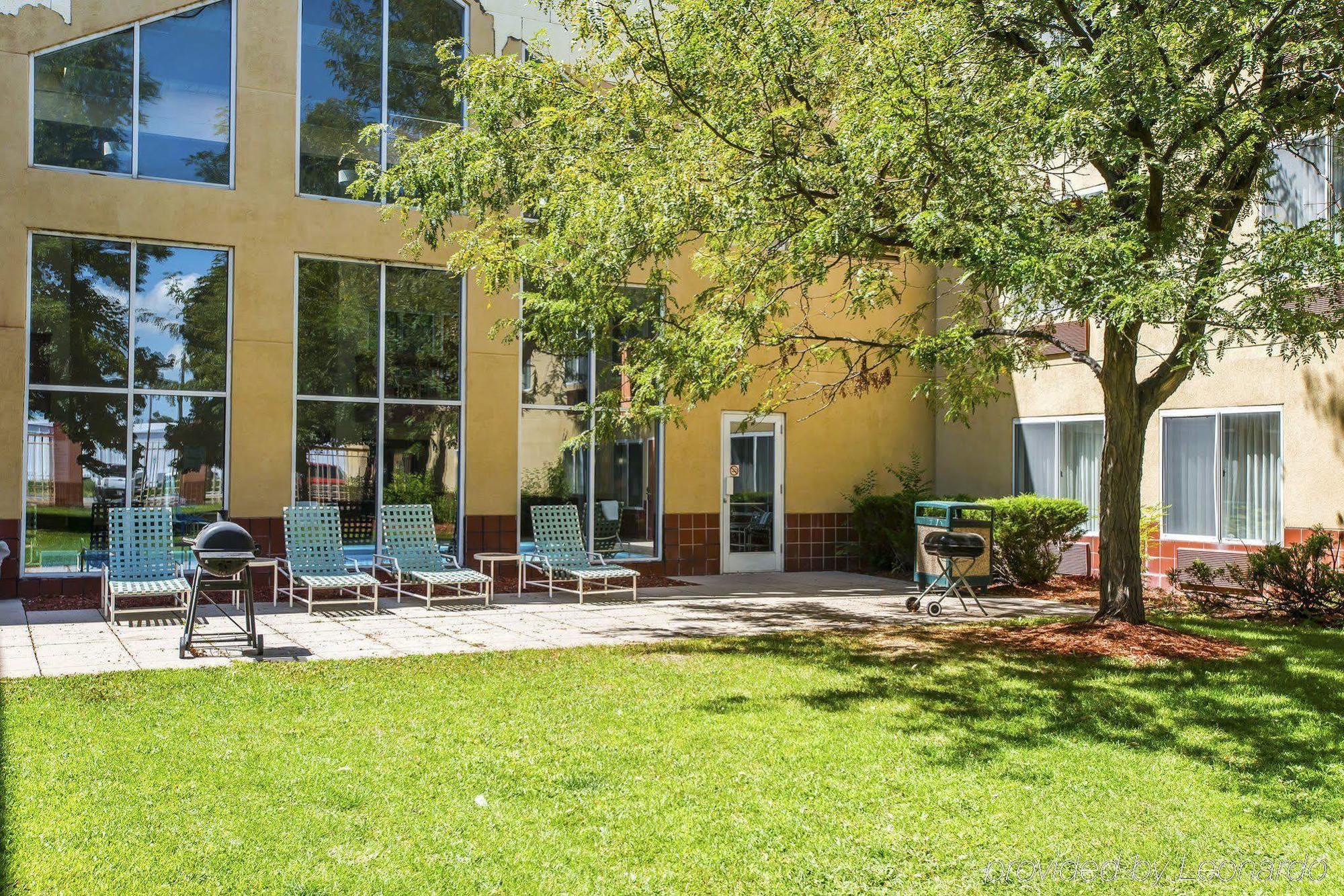 Quality Inn And Conference Center Greeley Downtown Exterior foto