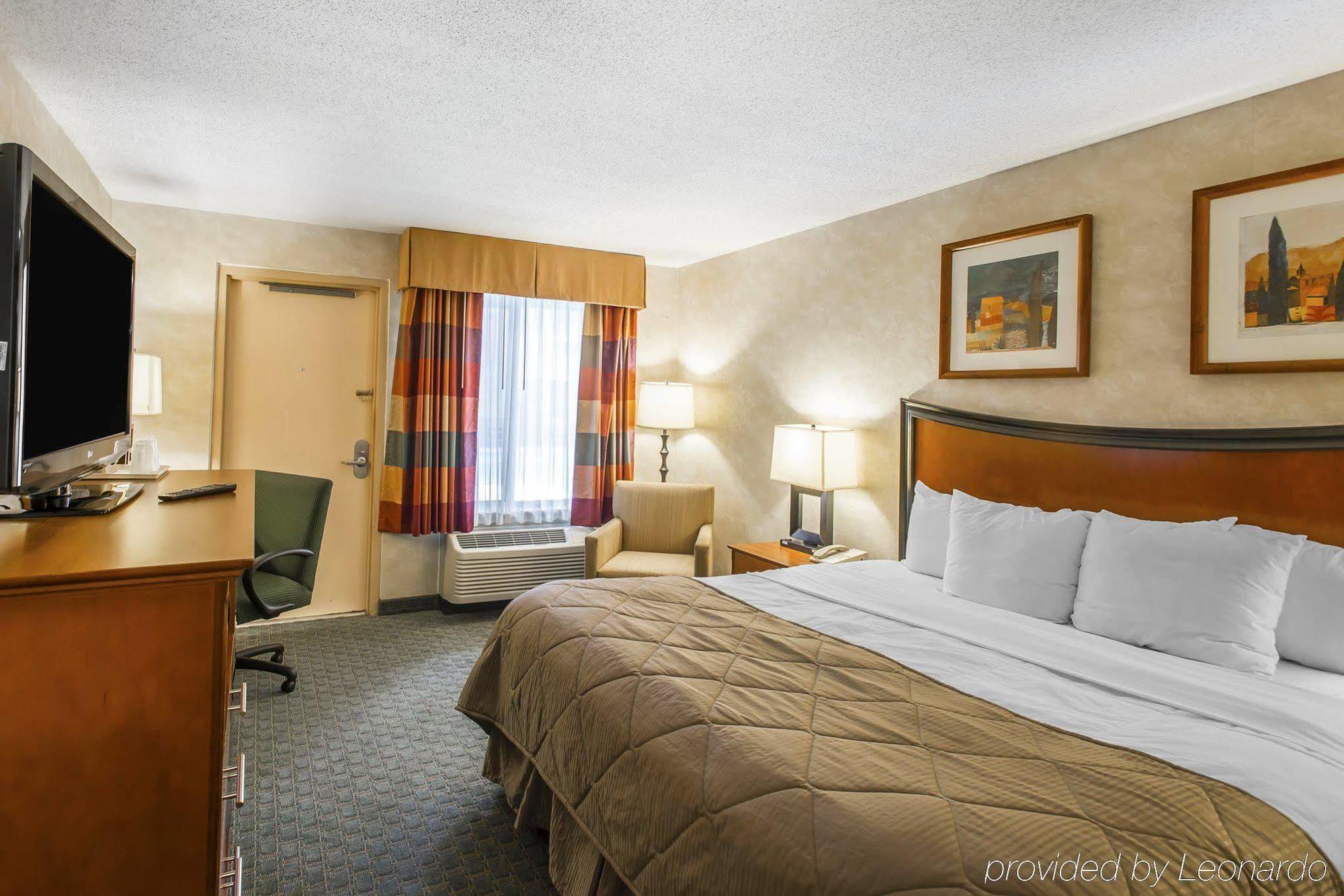 Quality Inn And Conference Center Greeley Downtown Exterior foto